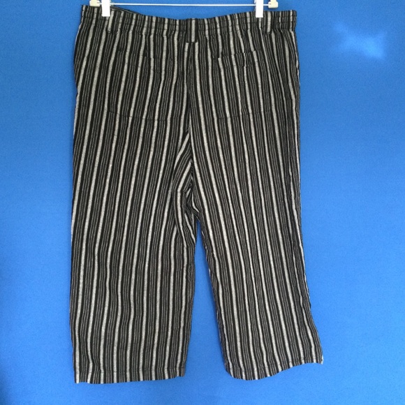 Croft and Barrow Cropped Pants 16 Linen Blend Black Gray Striped - Picture 8 of 12
